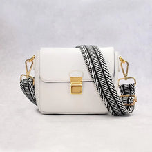 Load image into Gallery viewer, Tiny Leather Handbag -White (Option 2)
